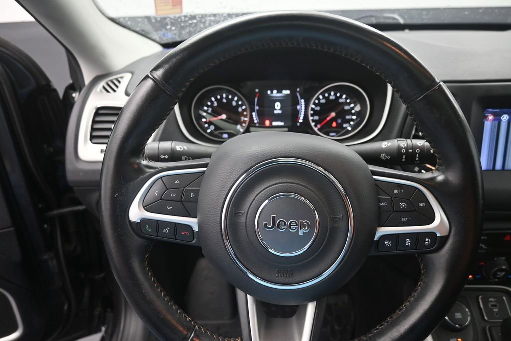 Used 2020 Jeep Compass Latitude AWD/4WD image 6