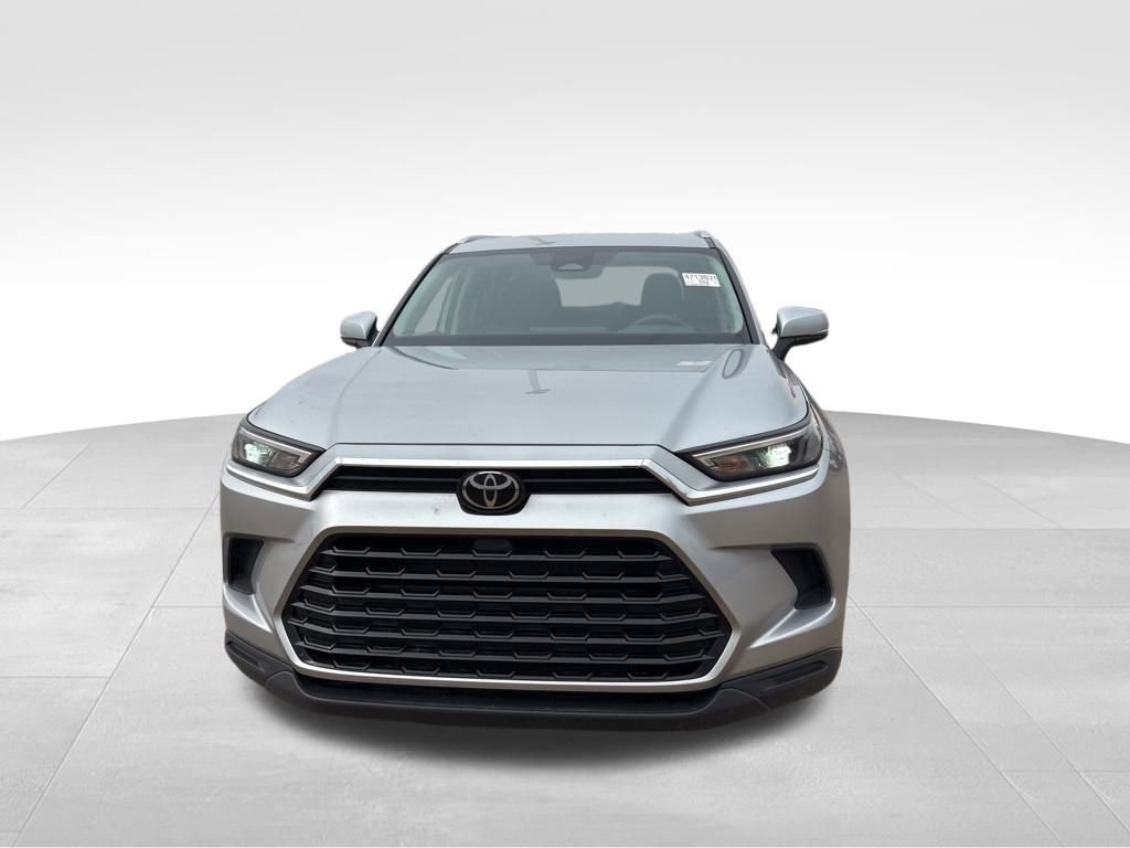 Used 2025 Toyota Grand Highlander AWD image 12