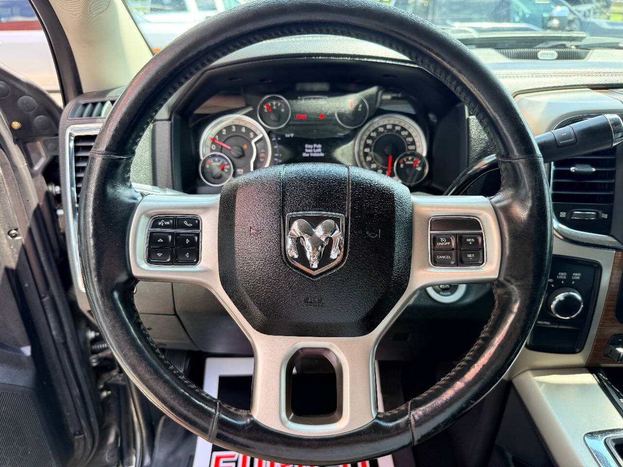 Used 2014 RAM 3500 Laramie AWD/4WD image 20