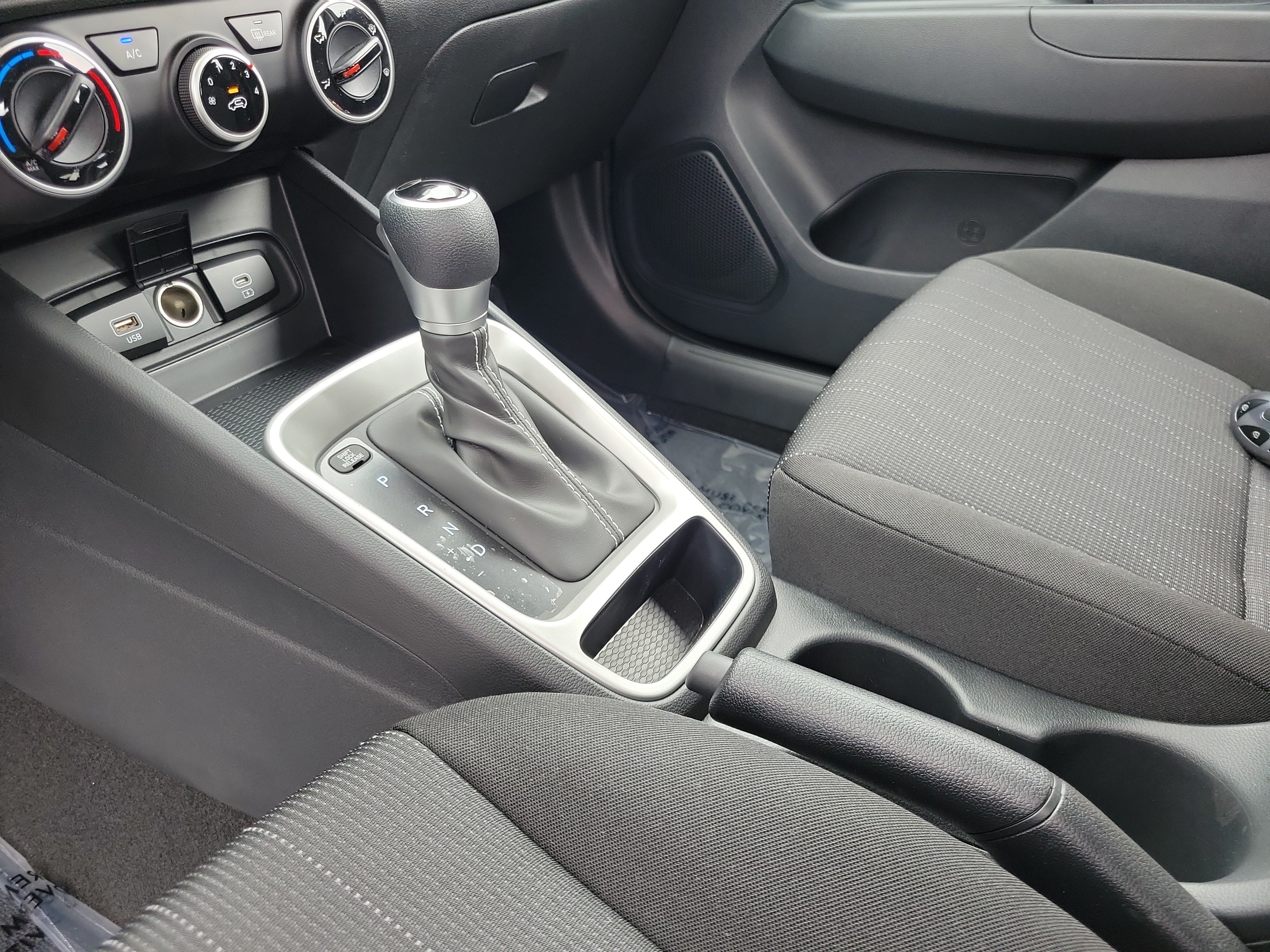 New 2026 Hyundai Venue SE FWD image 12