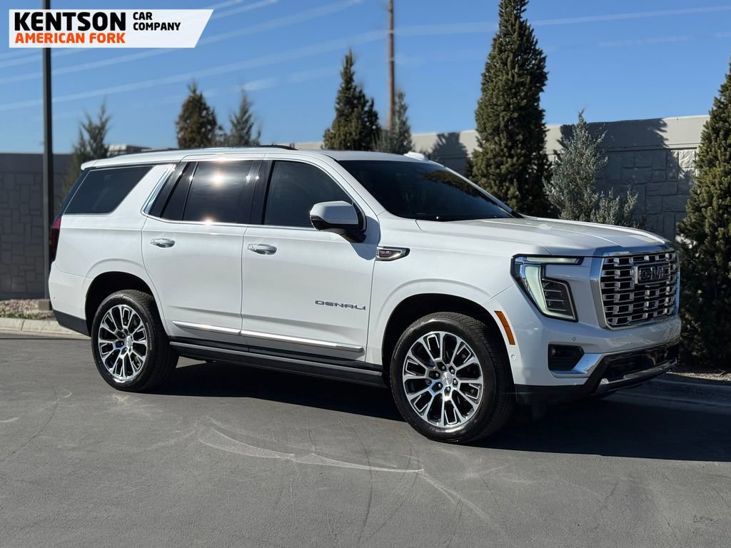 Used 2025 GMC Yukon Denali w/ Sun & Power Step Package image 12