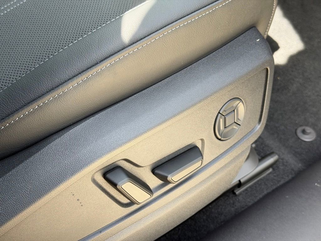 New 2025 Audi Q5 Prestige image 37