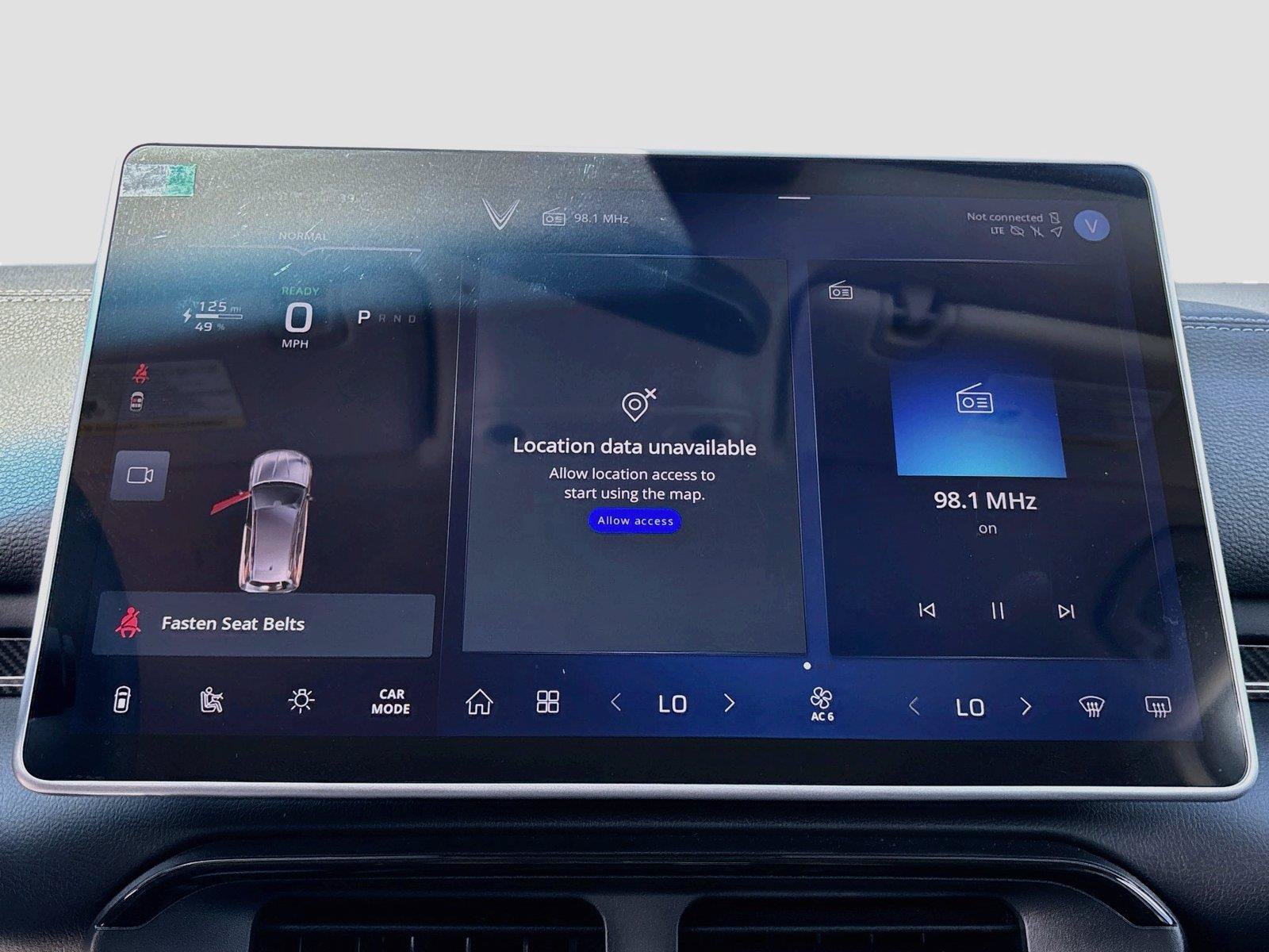 New 2027 VinFast VF 8 Eco AWD/4WD image 14