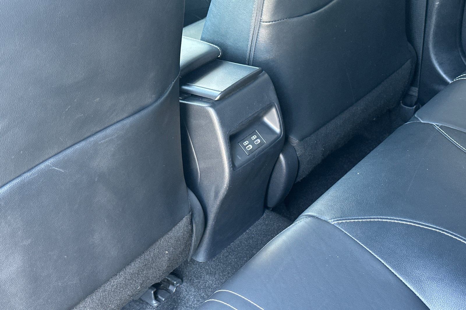 Used 2023 Toyota Corolla XSE FWD image 15