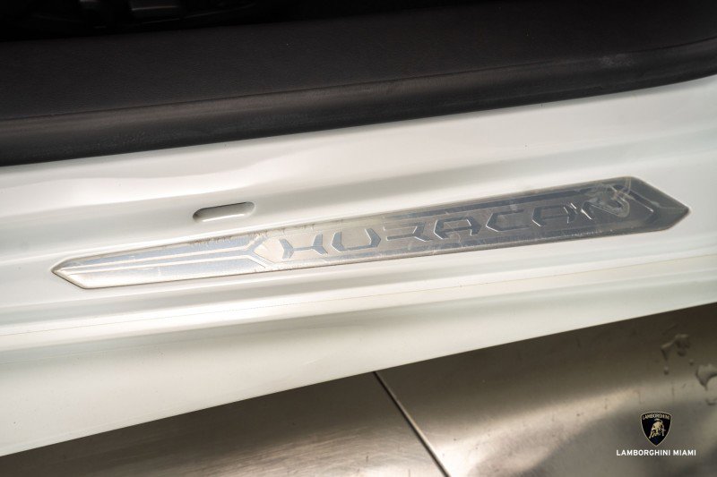 Used 2019 Lamborghini Huracan LP 580-2 image 36