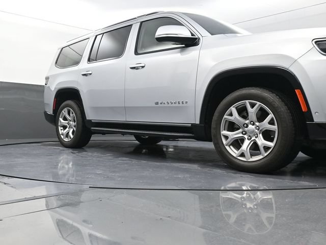 Used 2022 Jeep Wagoneer Series II AWD/4WD image 19