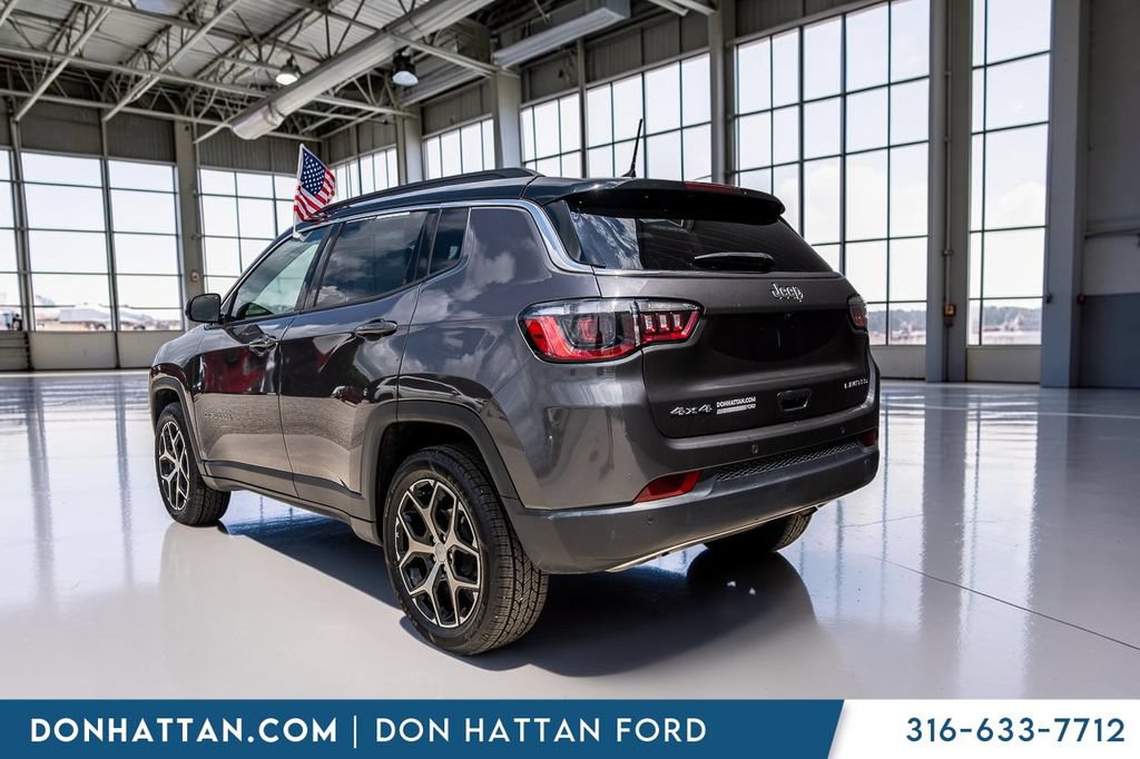 Used 2024 Jeep Compass Limited AWD/4WD image 27