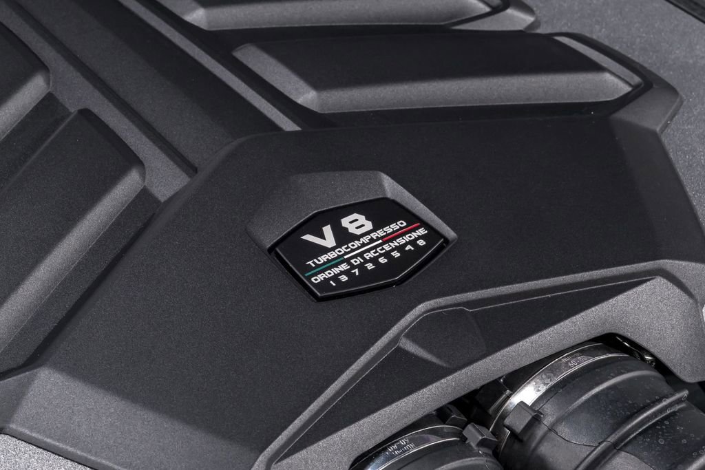 Used 2025 Lamborghini Urus SE image 51