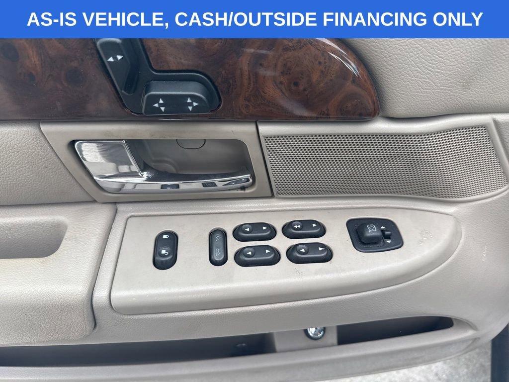 Used 2008 Mercury Grand Marquis GS image 11