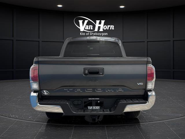 Used 2022 Toyota Tacoma TRD Off-Road image 4