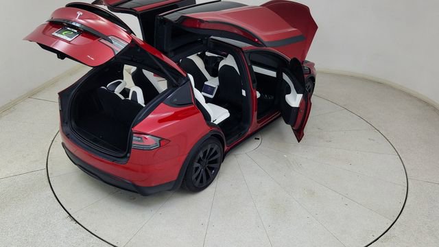 Used 2022 Tesla Model X Plaid image 91