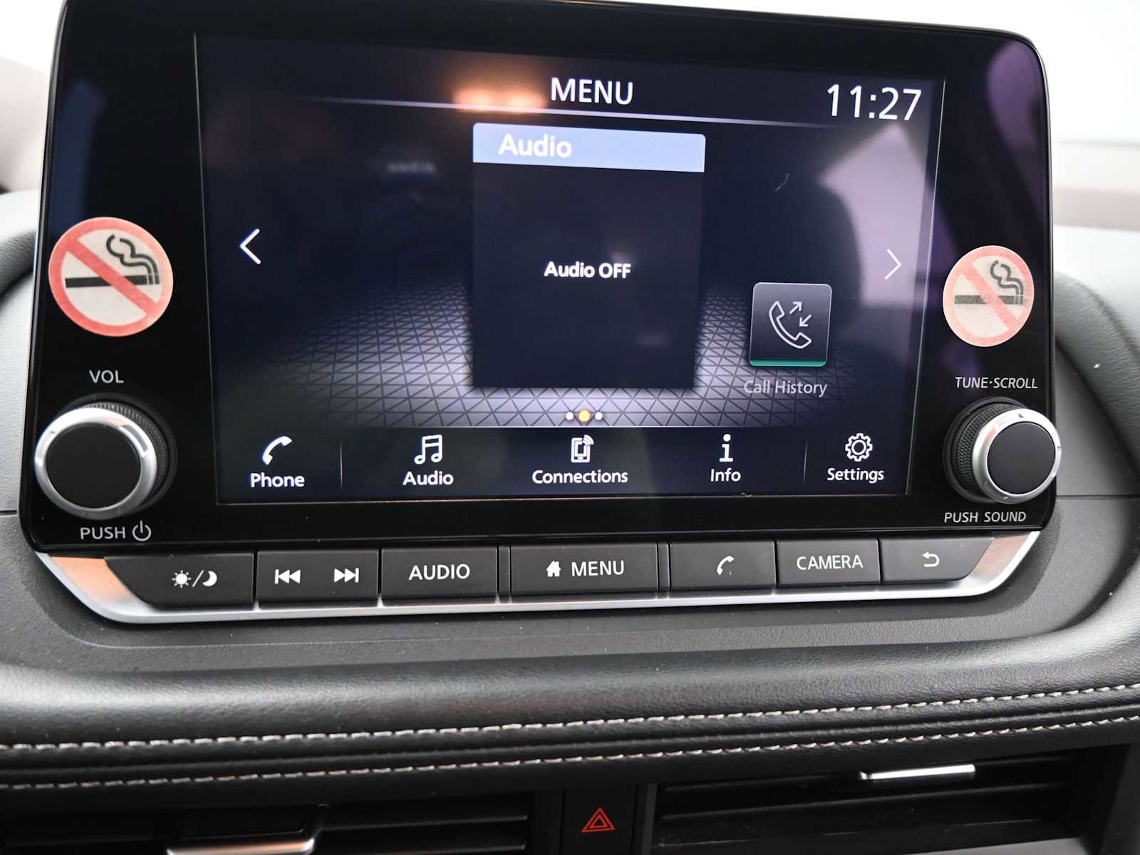 Used 2023 Nissan Rogue S image 17