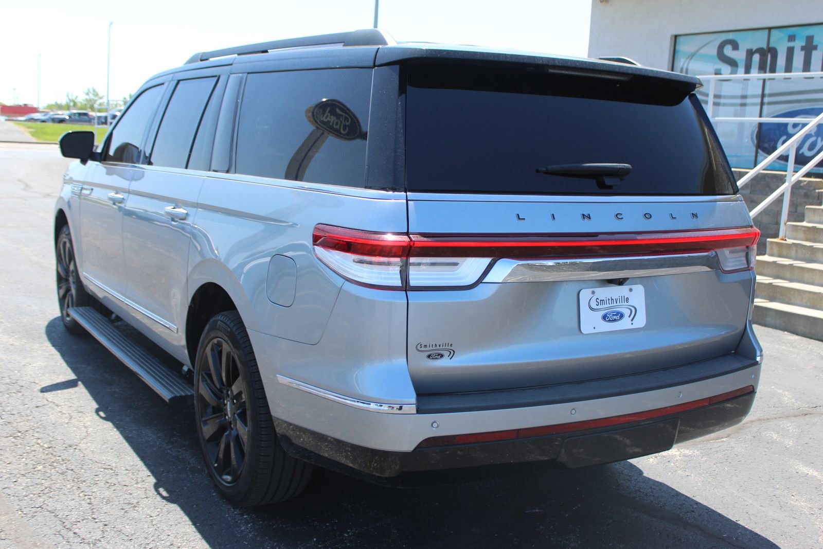 Used 2022 Lincoln Navigator L Black Label AWD/4WD image 6