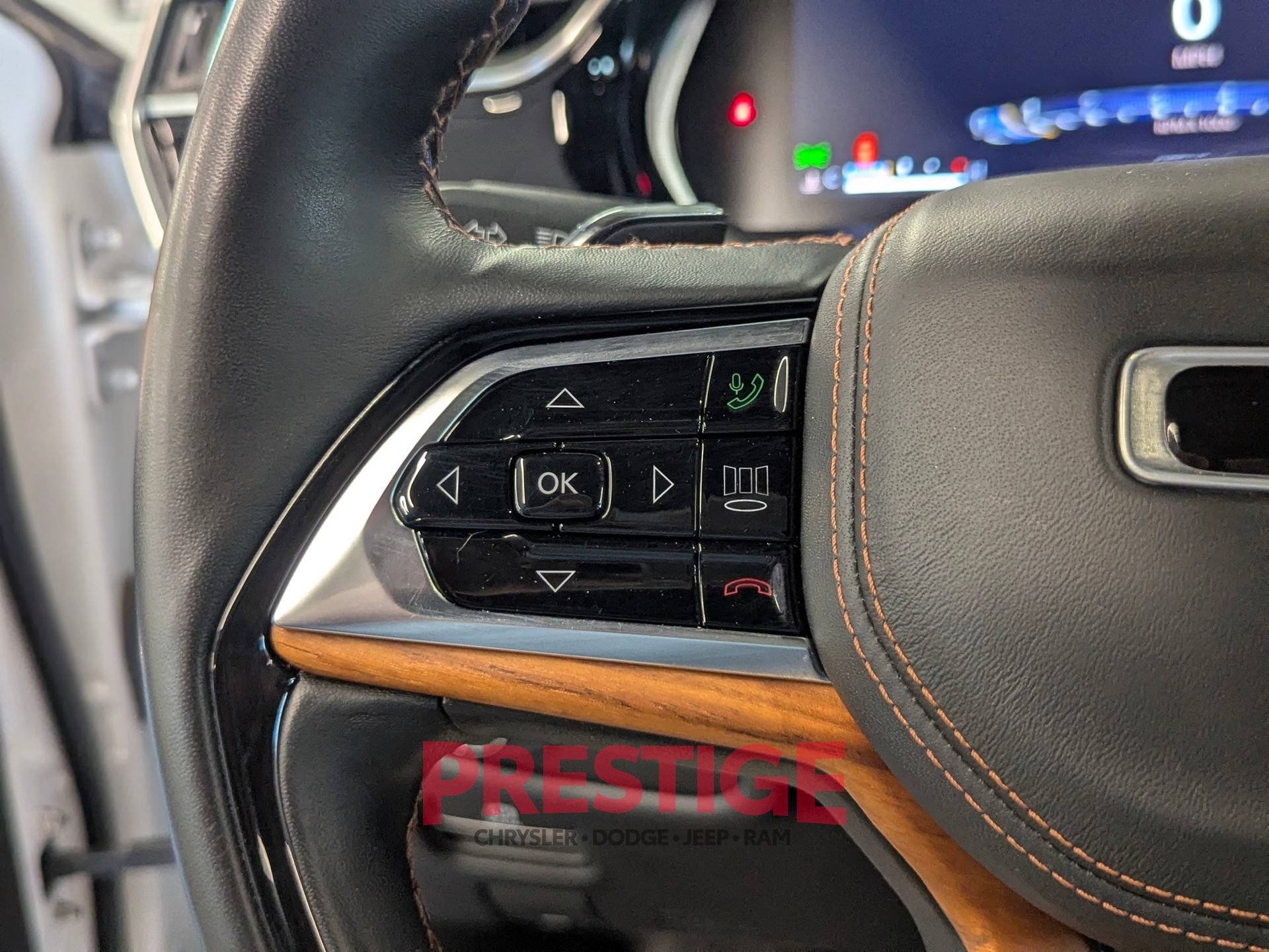 Used 2022 Jeep Grand Cherokee Summit AWD/4WD image 19