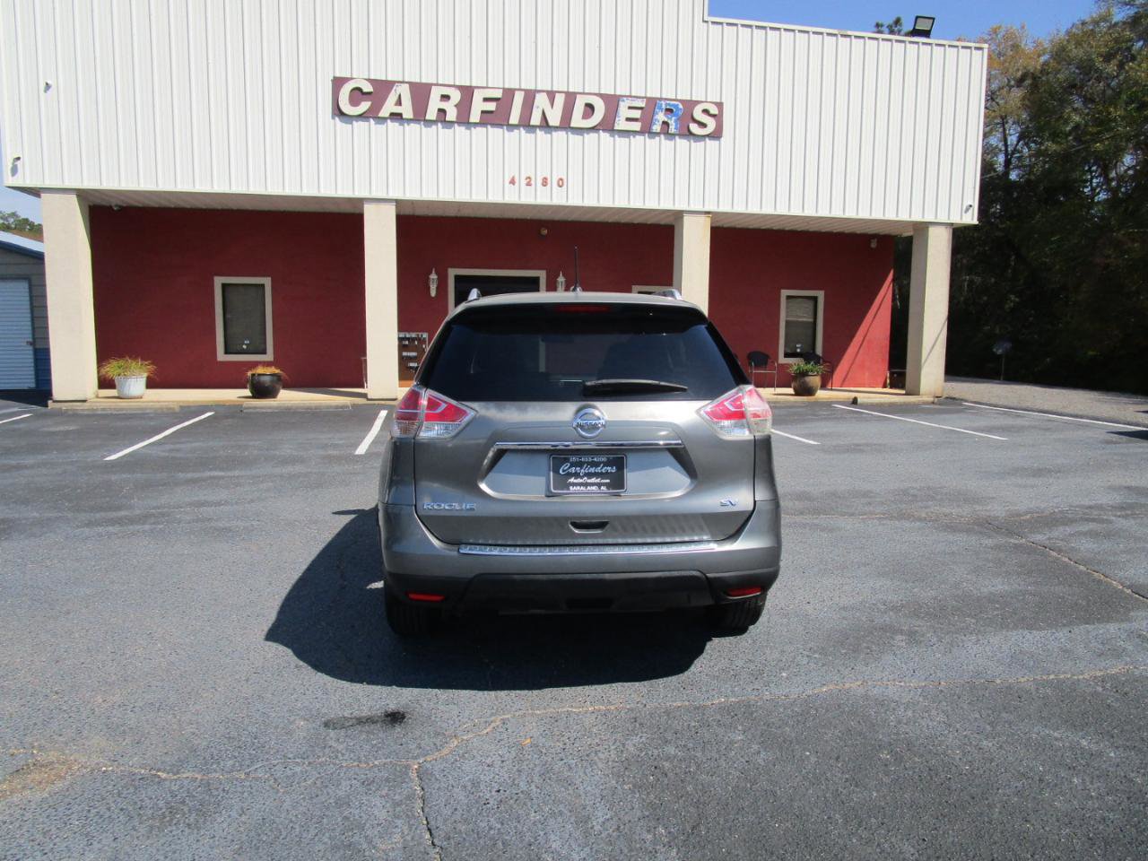 Used 2015 Nissan Rogue SV w/ SV Premium Package FWD image 5