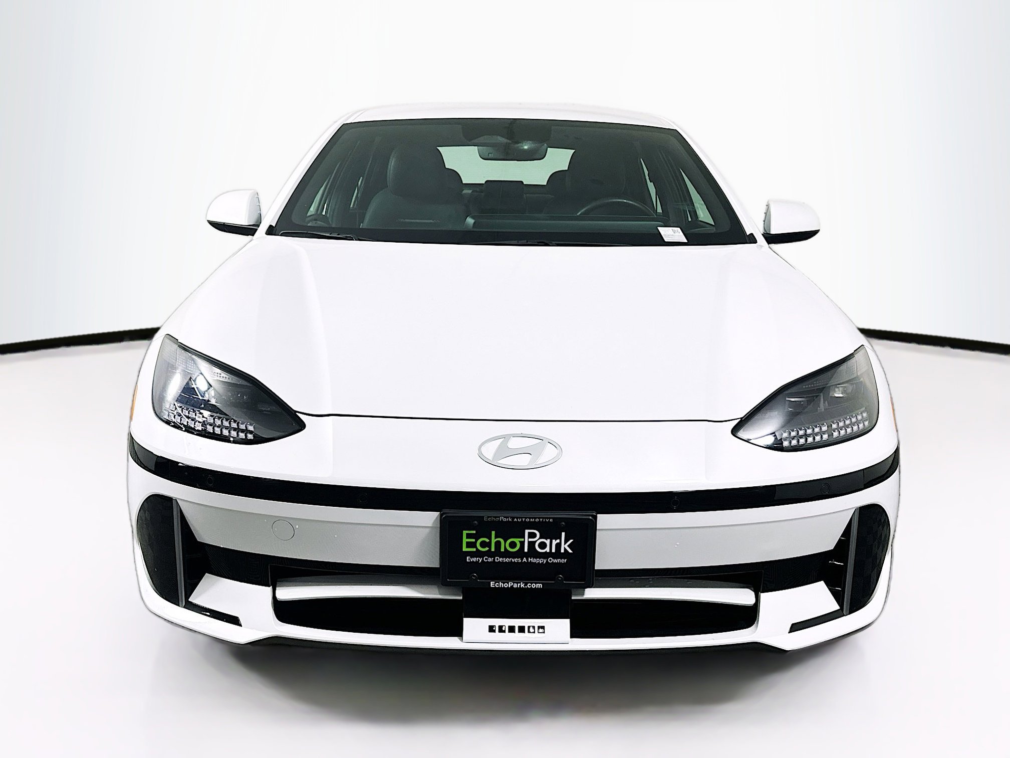 Used 2024 Hyundai Ioniq 6 SEL RWD image 2