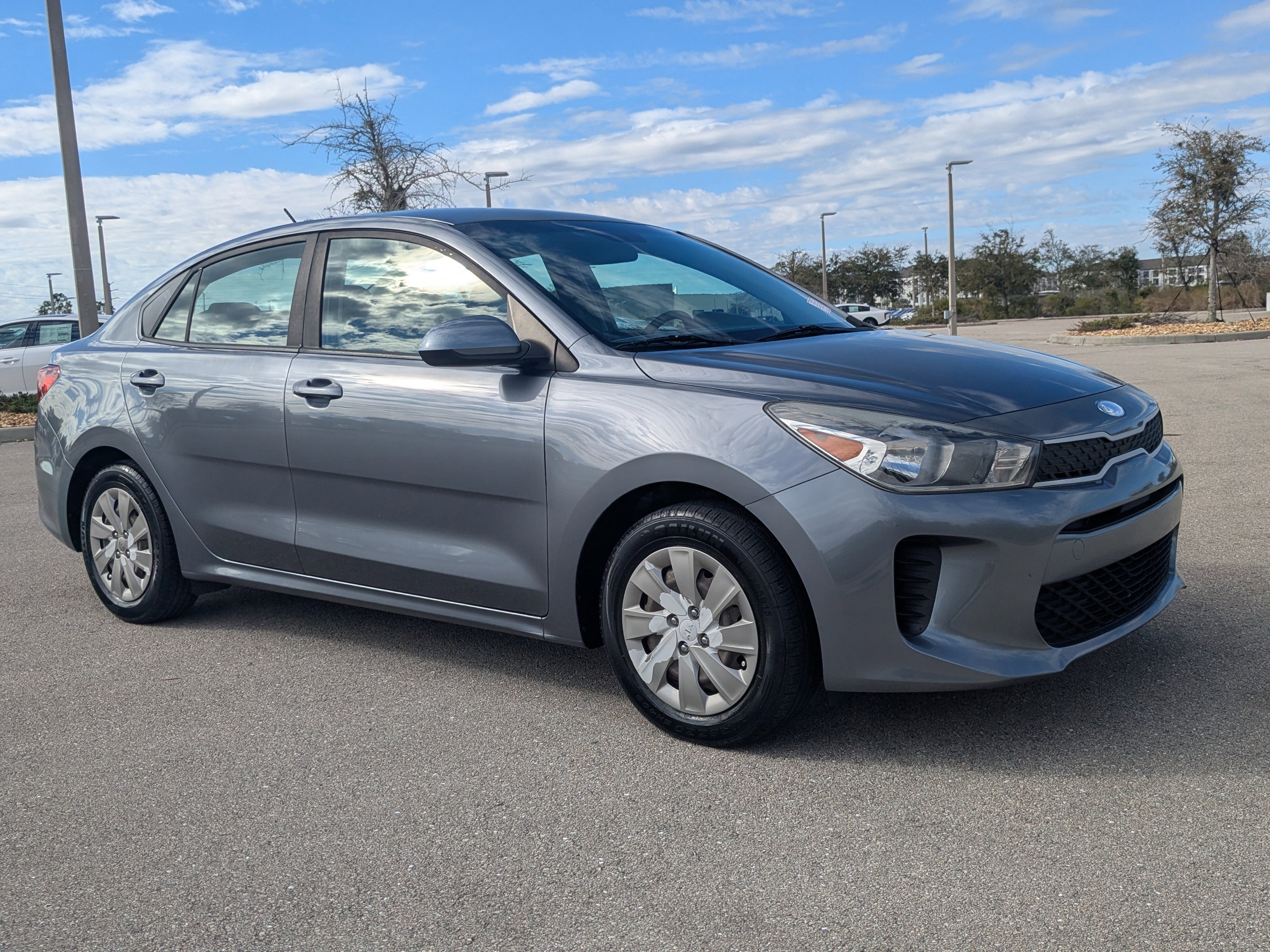 Used 2019 Kia Rio S image 2