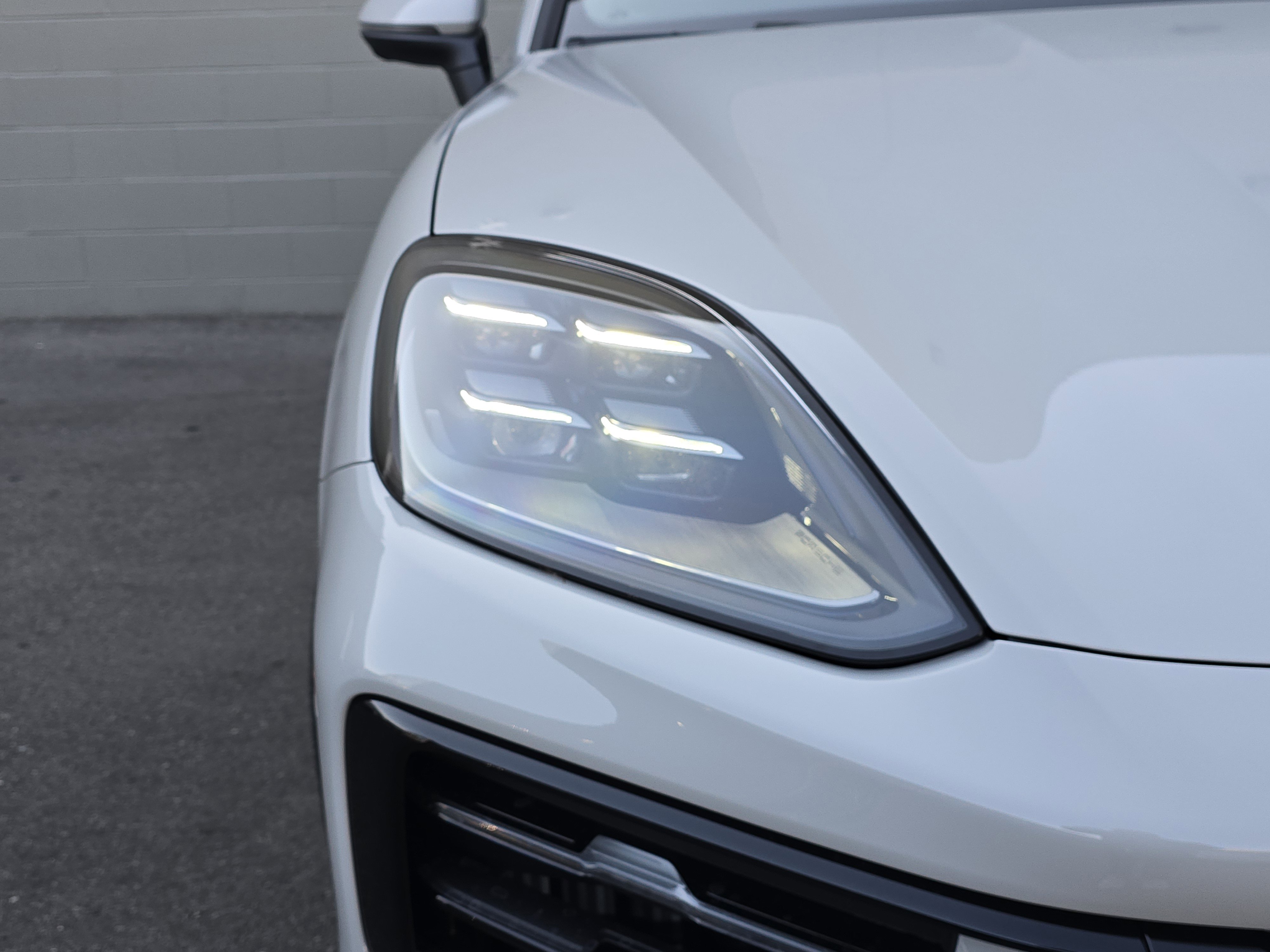 New 2026 Porsche Cayenne Coupe image 11