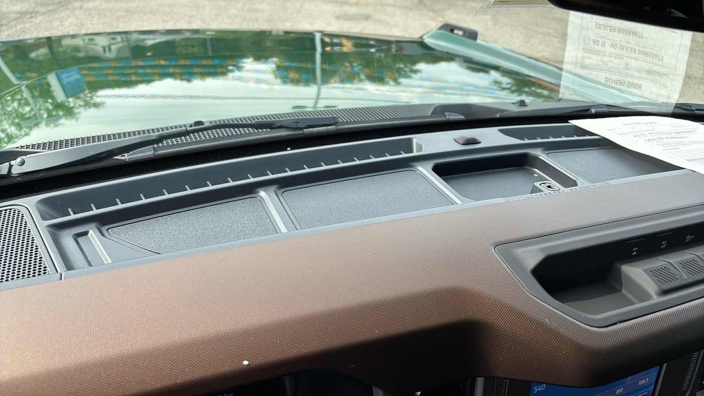 Used 2023 Ford Bronco Outer Banks image 32