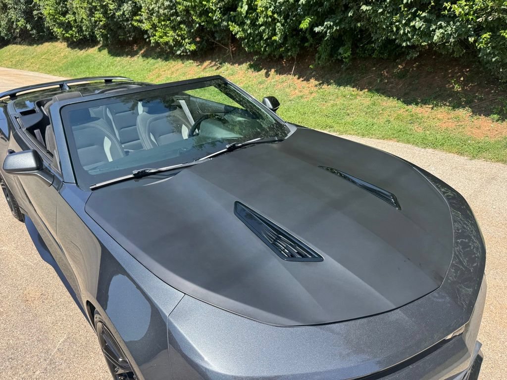 Used 2017 Chevrolet Camaro SS RWD image 12
