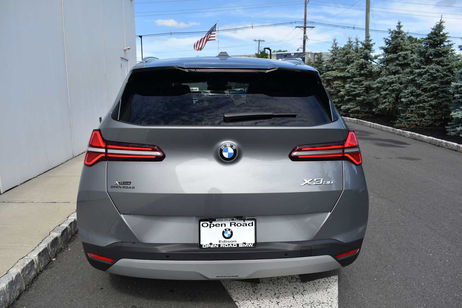 Used 2025 BMW X3 xDrive30i w/ Convenience Package AWD/4WD image 6