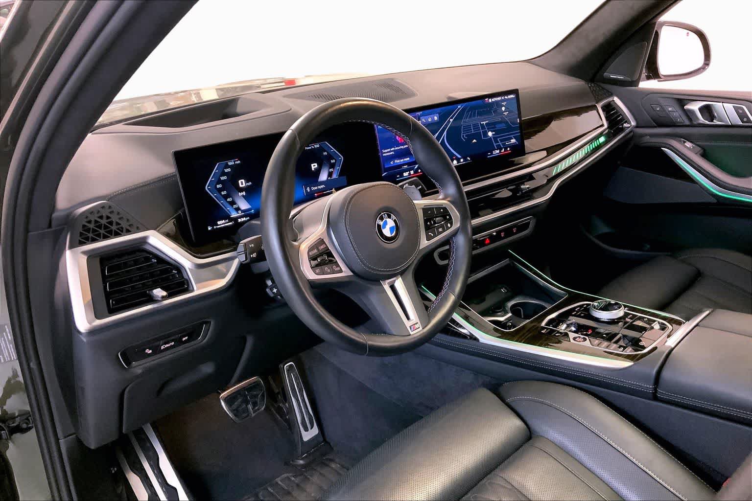 Used 2025 BMW X7 M60i AWD/4WD image 17