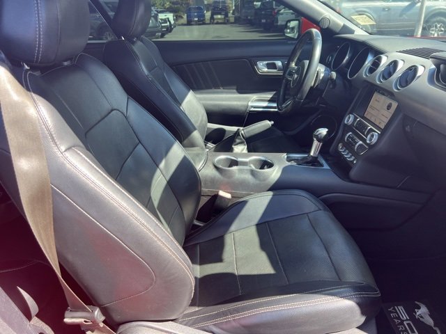 Used 2019 Ford Mustang Premium image 6