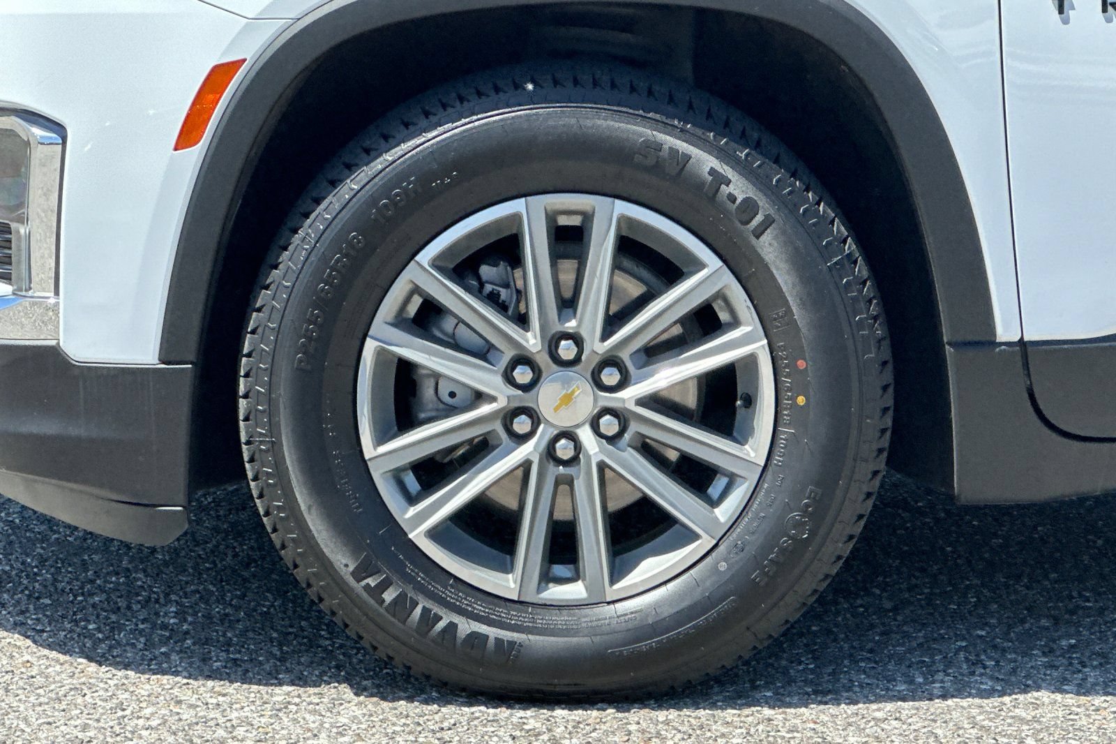Used 2022 Chevrolet Traverse LT w/ LPO, Blackout Package FWD image 26