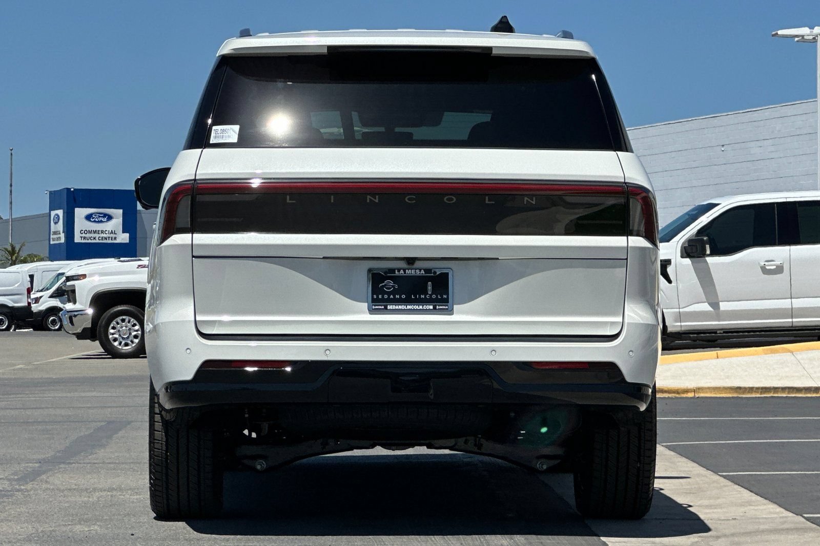 New 2026 Lincoln Navigator Reserve AWD/4WD image 4
