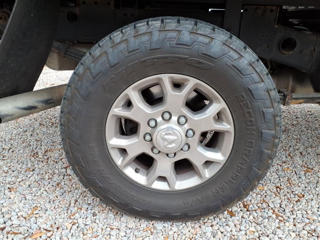 Used 2017 RAM 3500 Tradesman w/ Chrome Appearance Group image 13