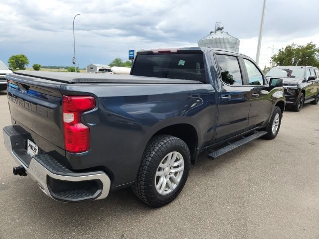Used 2022 Chevrolet Silverado 1500 LT AWD/4WD image 6