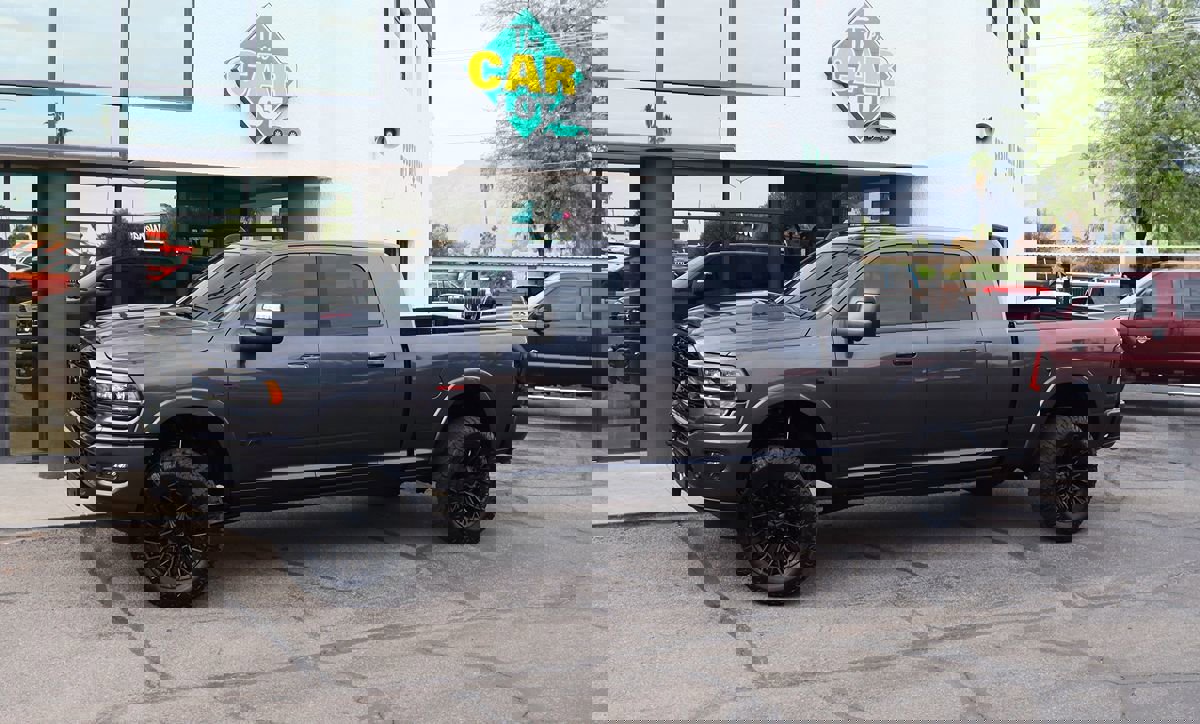 Used 2024 RAM 2500 Limited image 4