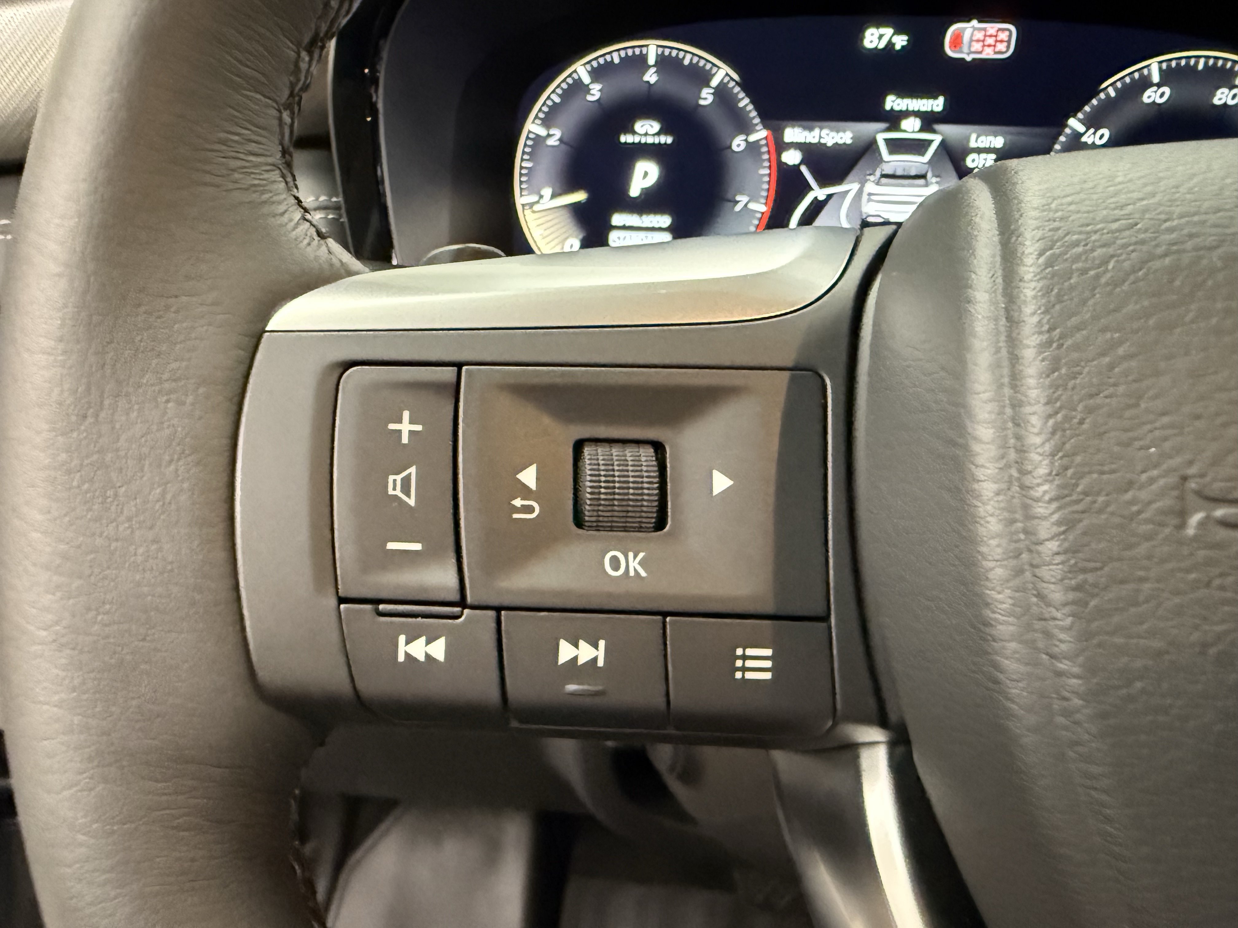 Certified 2027 INFINITI QX60 Luxe w/ Cargo Package FWD image 20