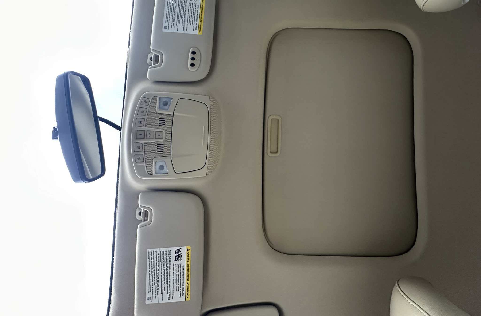 Used 2014 Ford Fusion SE w/ Equipment Group 202A image 16