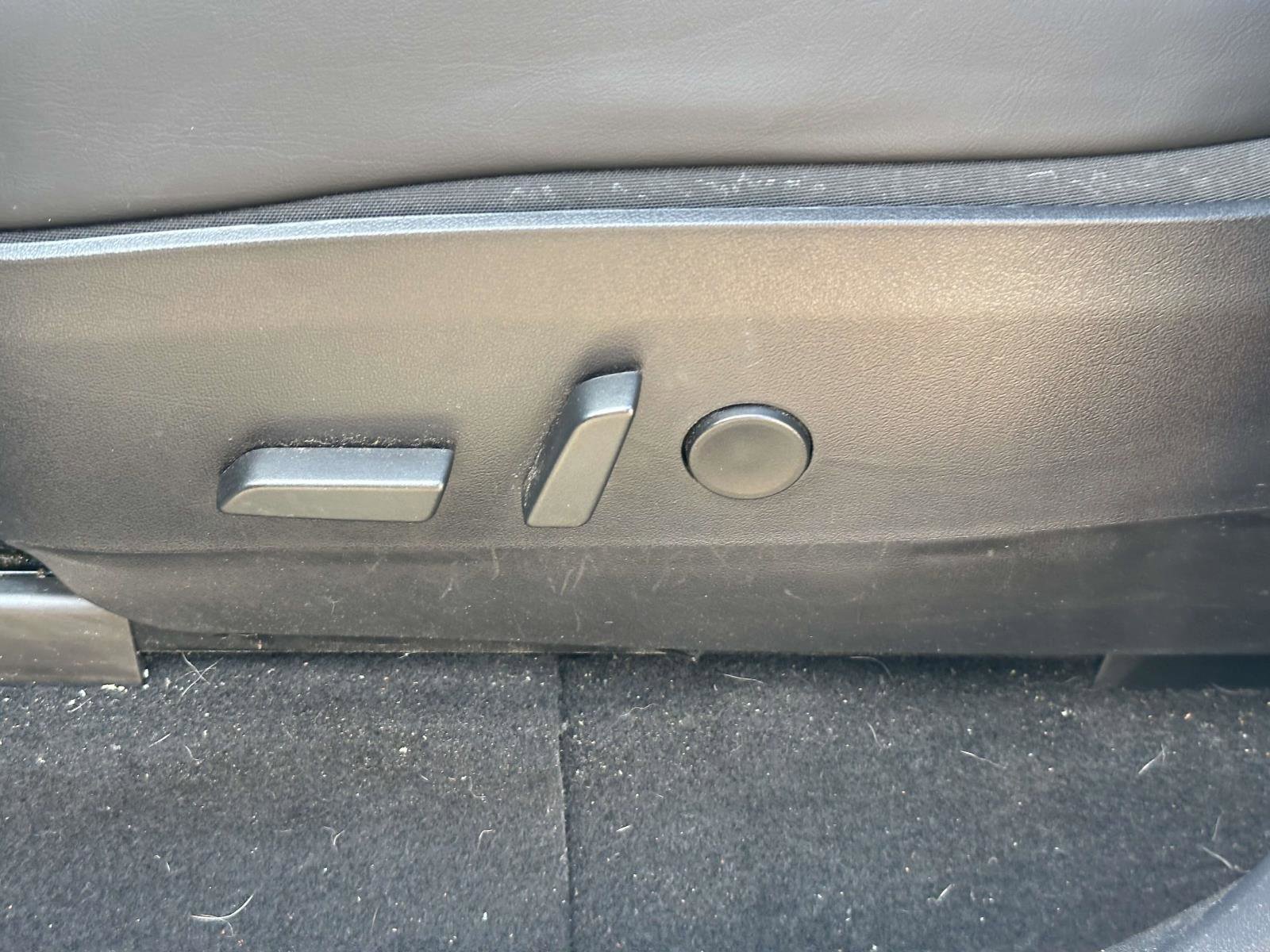 Used 2020 Tesla Model Y Long Range image 15