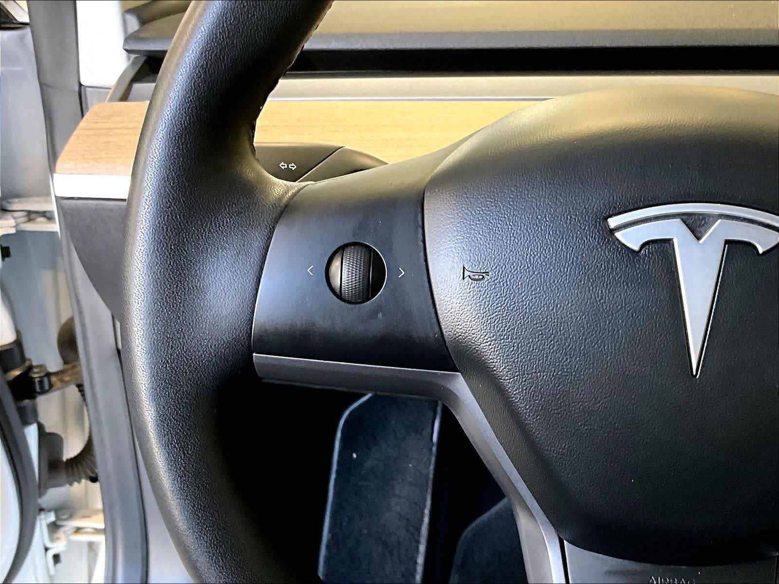Used 2020 Tesla Model 3 Performance AWD/4WD image 23
