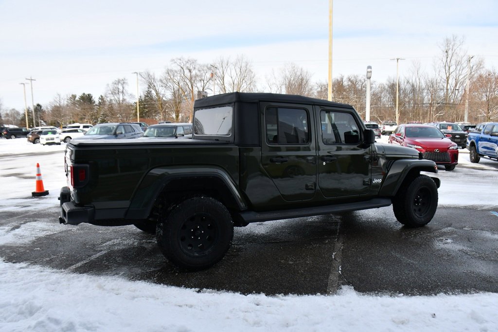 Used 2022 Jeep Gladiator Overland w/ Cold Weather Group image 7