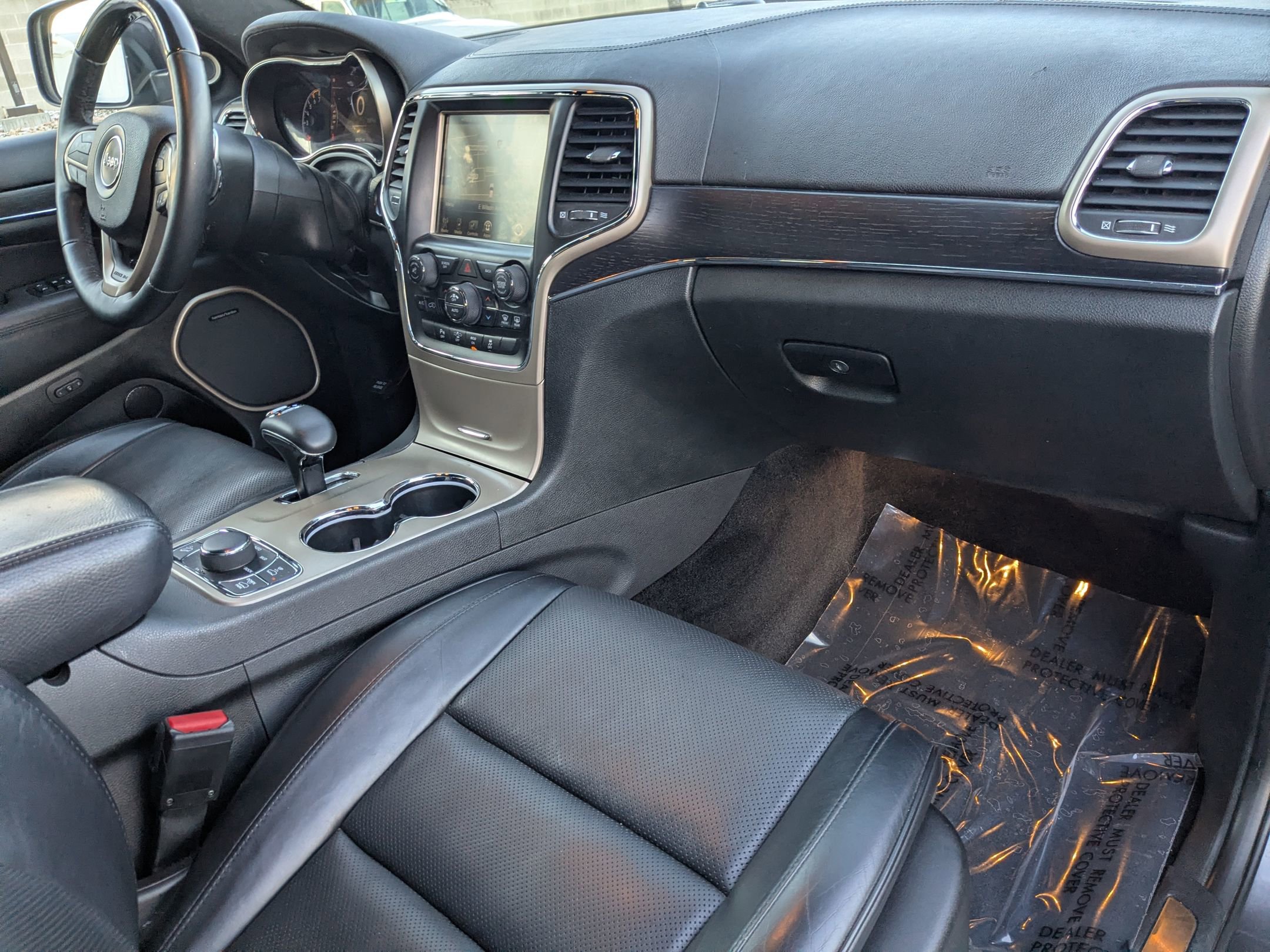 Used 2015 Jeep Grand Cherokee Summit w/ Platinum Series Group image 32