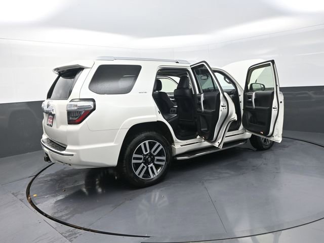 Used 2014 Toyota 4Runner Limited image 32