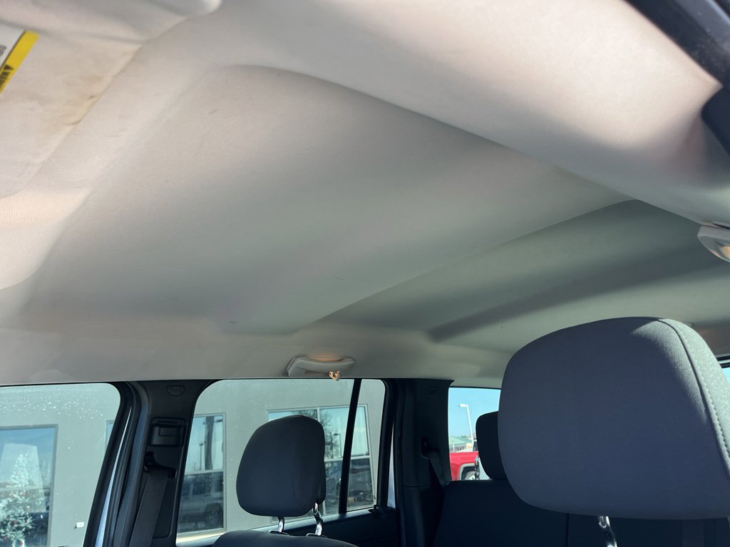 Used 2010 Jeep Liberty Sport image 30