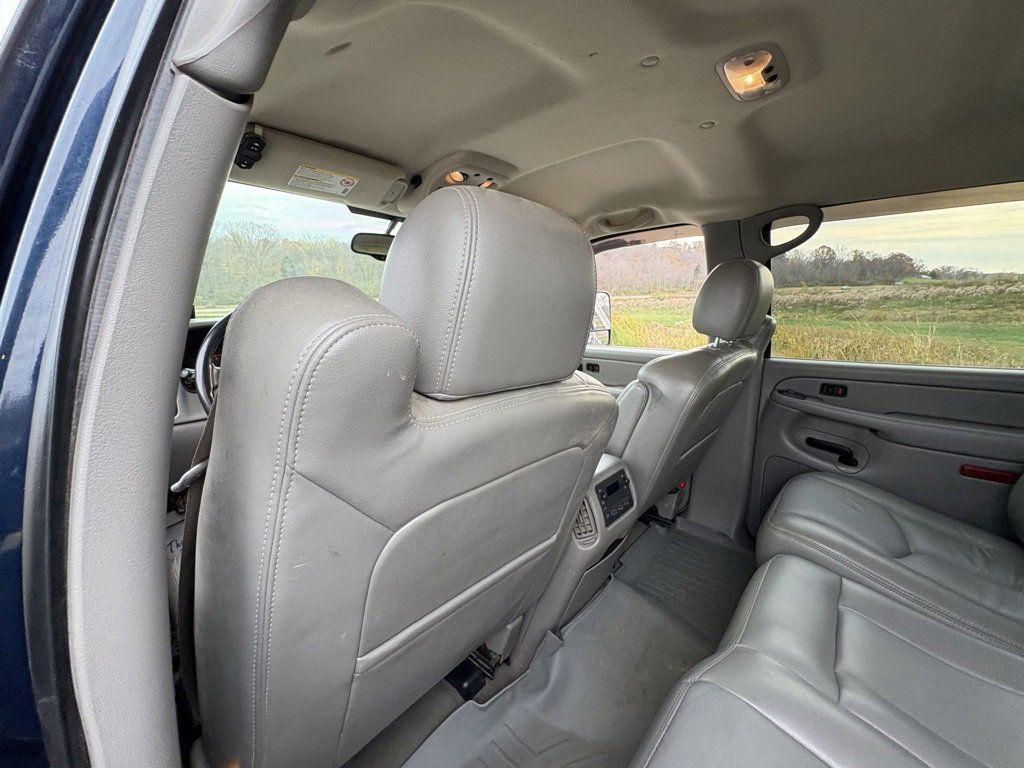 Used 2005 Chevrolet Silverado 3500 LT w/ Heavy-Duty Power Package image 27