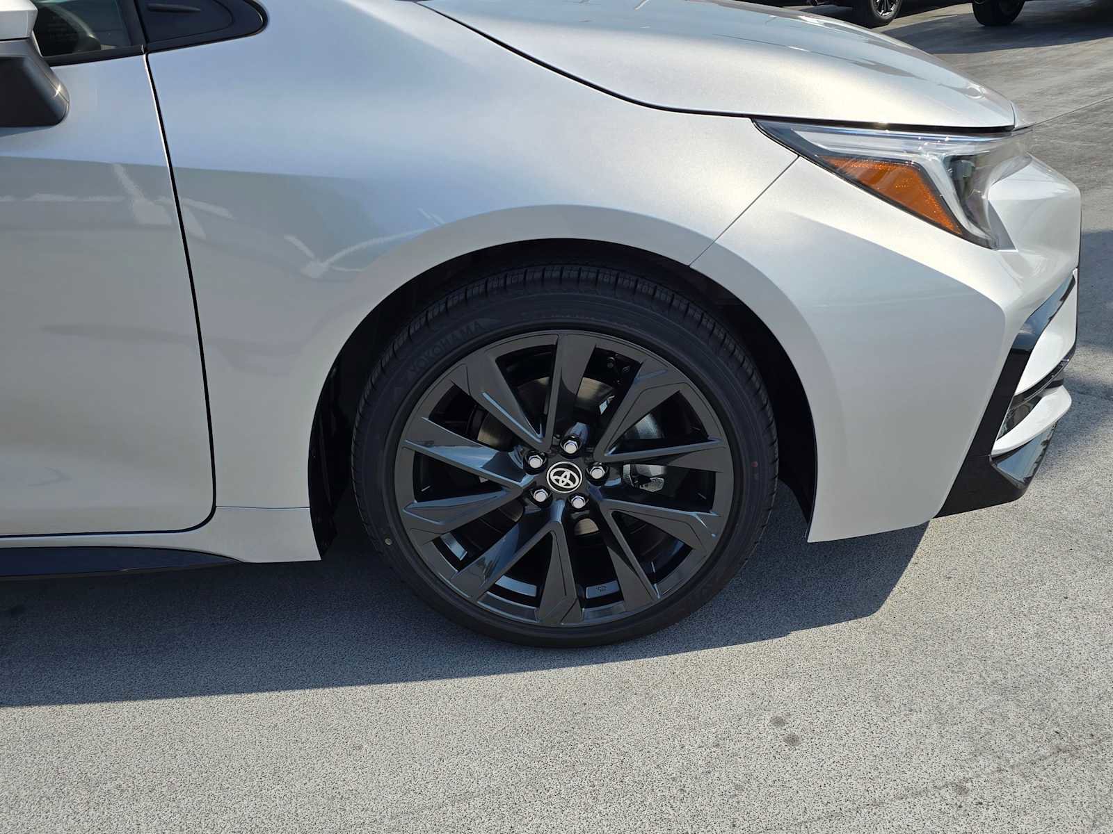 Certified 2025 Toyota Corolla SE w/ SE Premium Package image 9