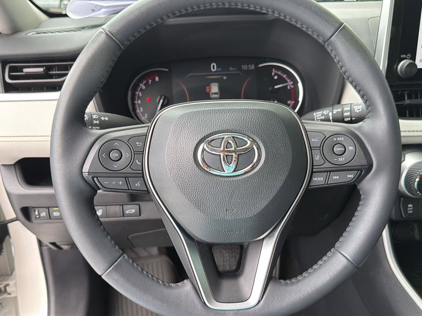 Used 2024 Toyota RAV4 XLE w/ Convenience Package AWD/4WD image 20
