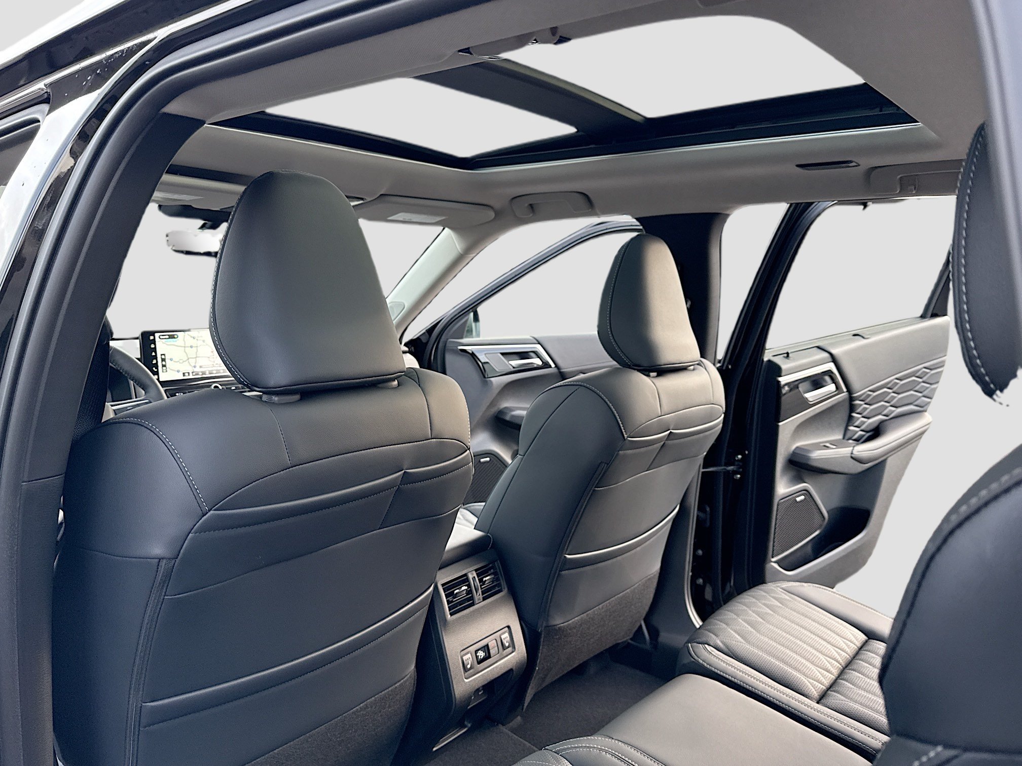 New 2026 Mitsubishi Outlander SEL FWD image 6