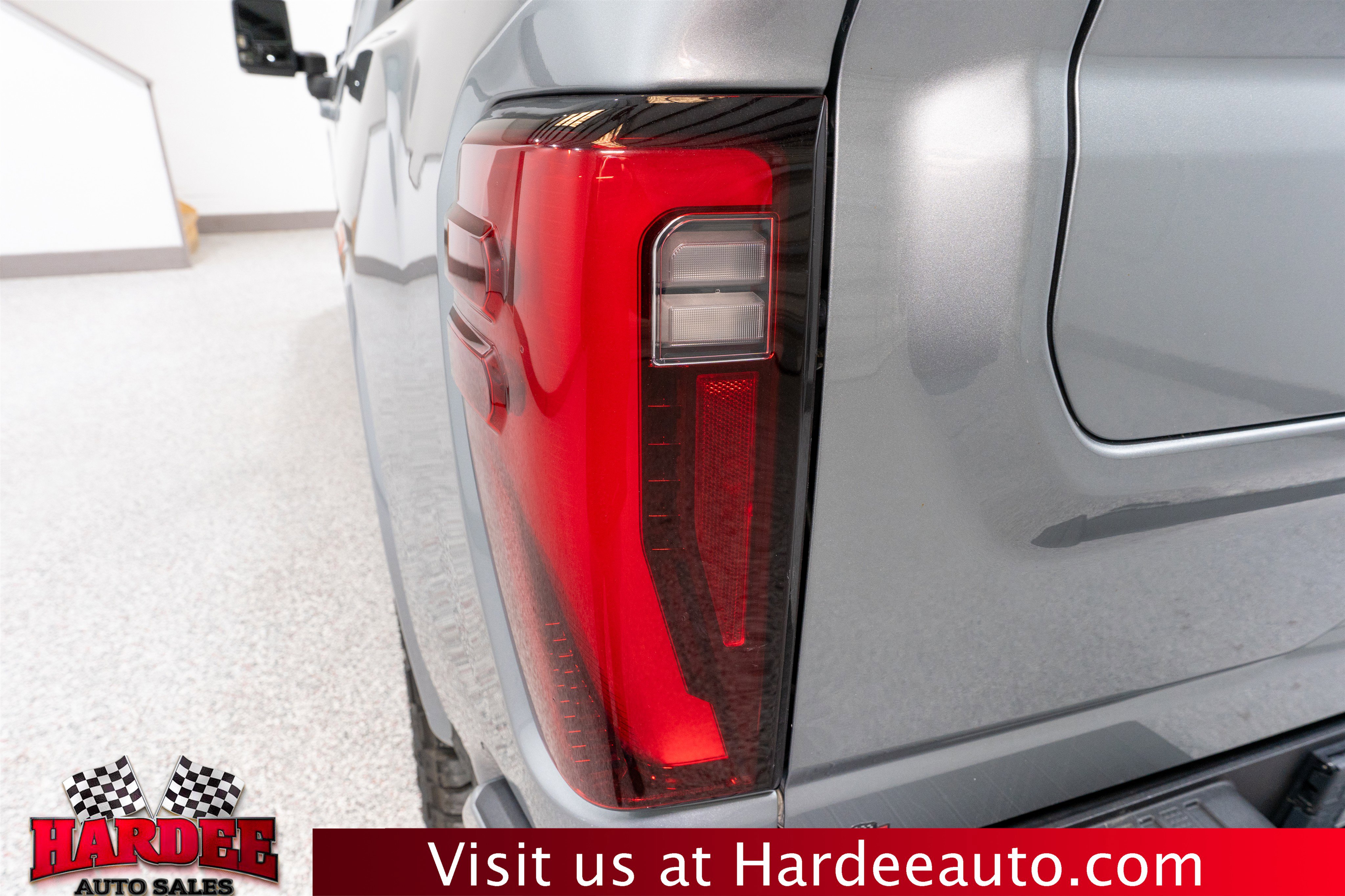 Used 2024 GMC Sierra 2500 Denali w/ Denali Reserve Package image 9