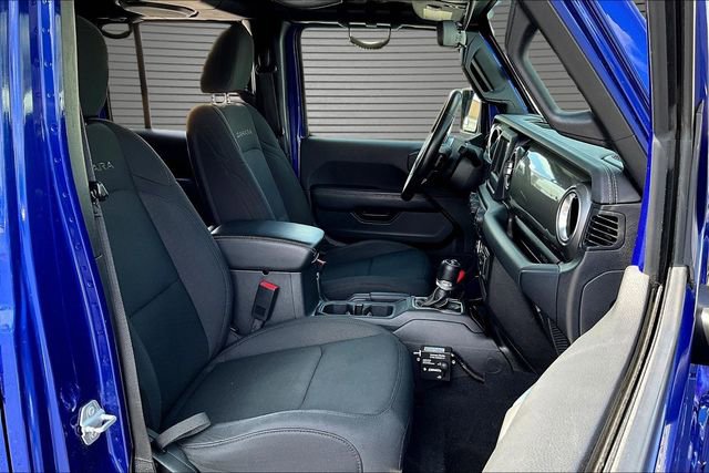 Used 2020 Jeep Wrangler Unlimited Sahara AWD/4WD image 28