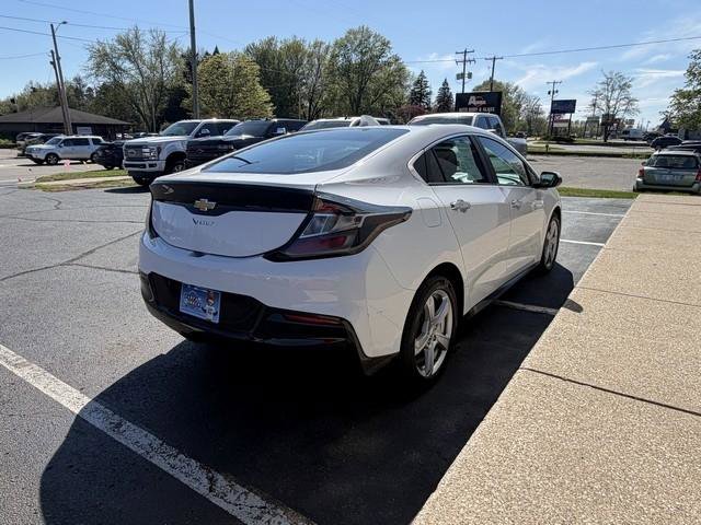 Used 2018 Chevrolet Volt LT w/ Comfort Package FWD image 7