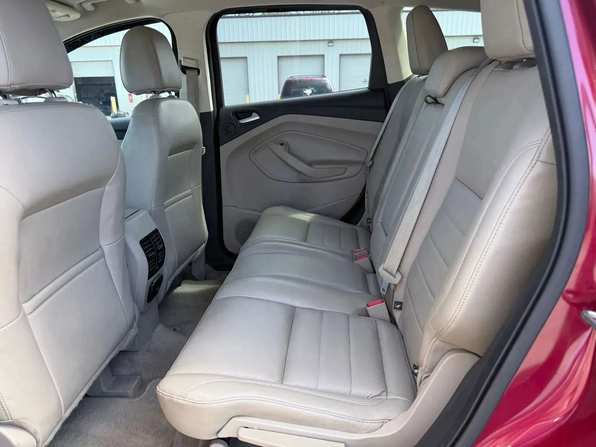 Used 2015 Ford Escape Titanium image 21