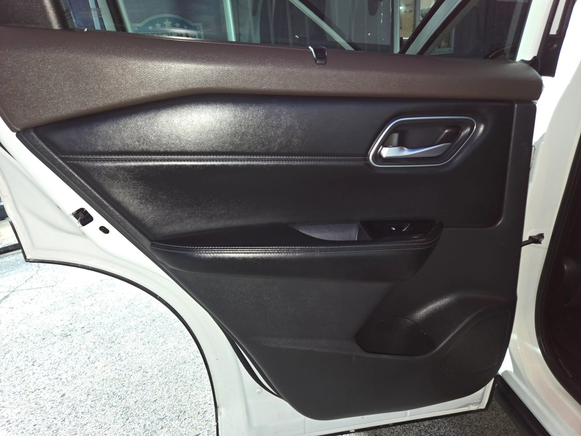 Used 2021 Nissan Rogue SV w/ Premium Package image 43