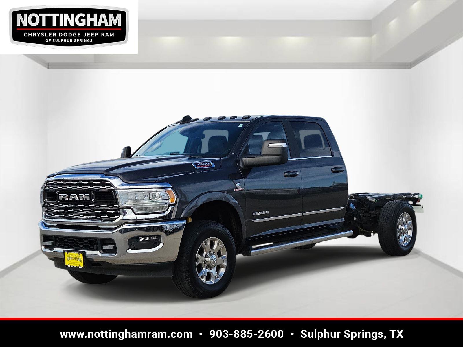 Used 2023 RAM 3500 Limited image 3
